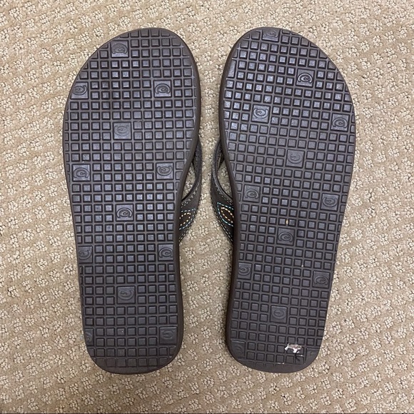 Cobain Brown Flip Flops w/ Turquoise Embroidery - Picture 7 of 7